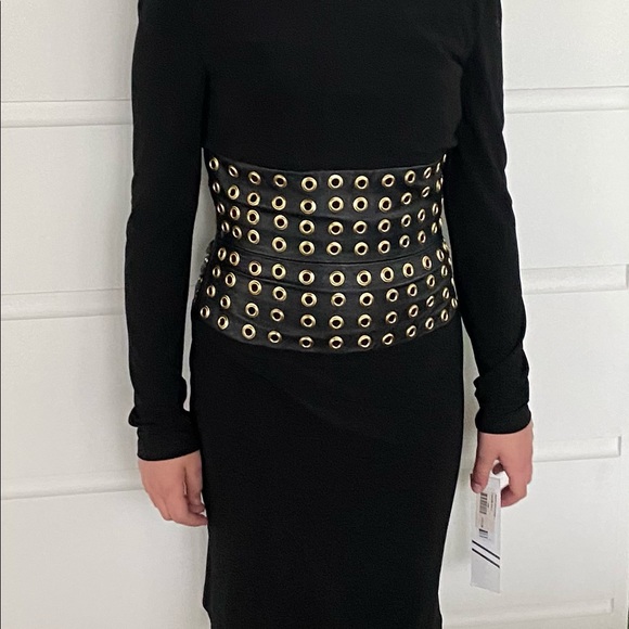 Dress - Picture 5 of 7